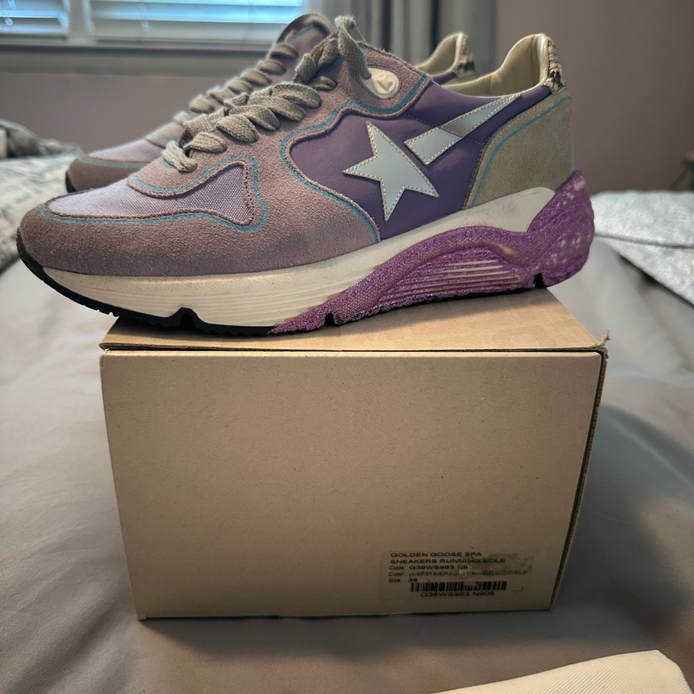 Golden Goose Purple Sneakers Retro-Inspired Design - Picture 4 of 8